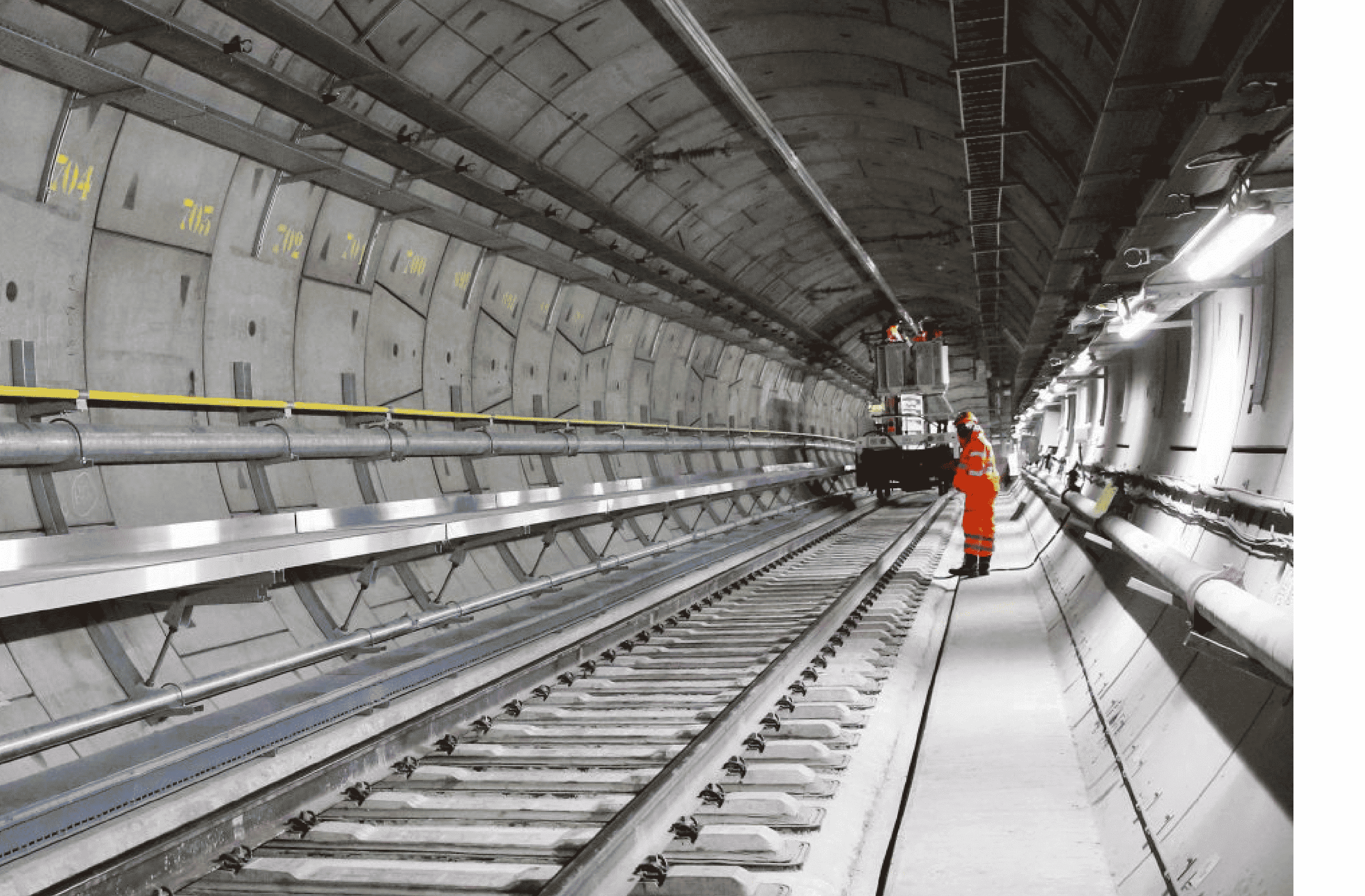 High-speed railway tunnel radio intercom
